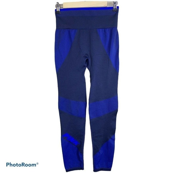 Victoria's Secret PINK Cool & Comfy Leggings‎ - Picture 1 of 8